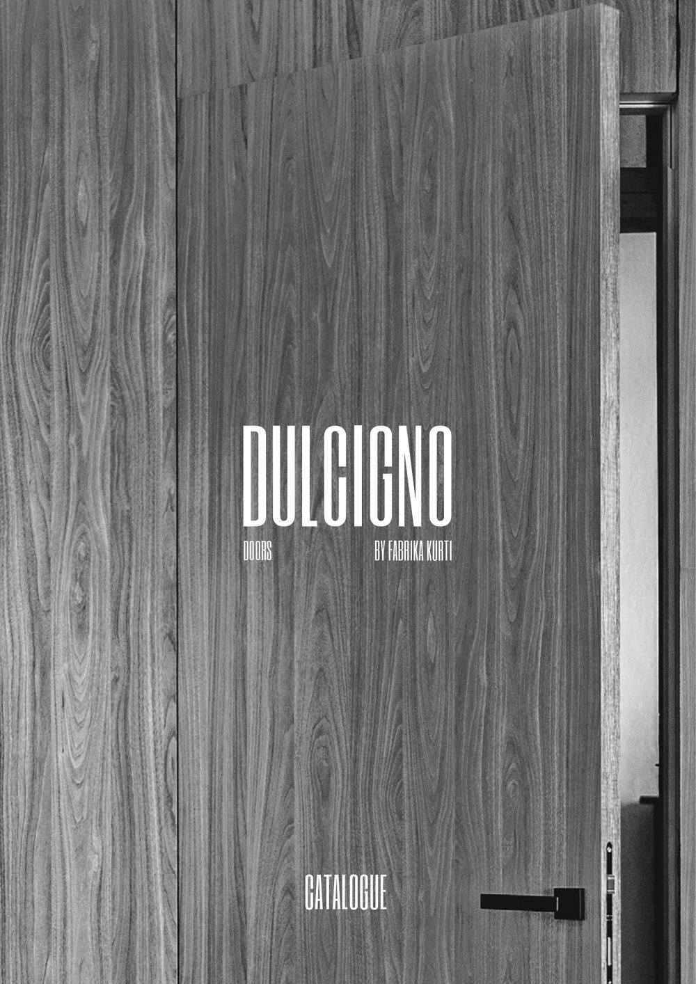 Kopertina e katalogut Dulcigno Doors — derë me rimeso arre