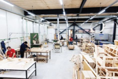 Salla e prodhimit në Fabrika Kurti